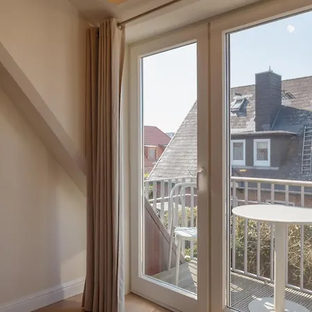 Hues Im Glueck * Westerland